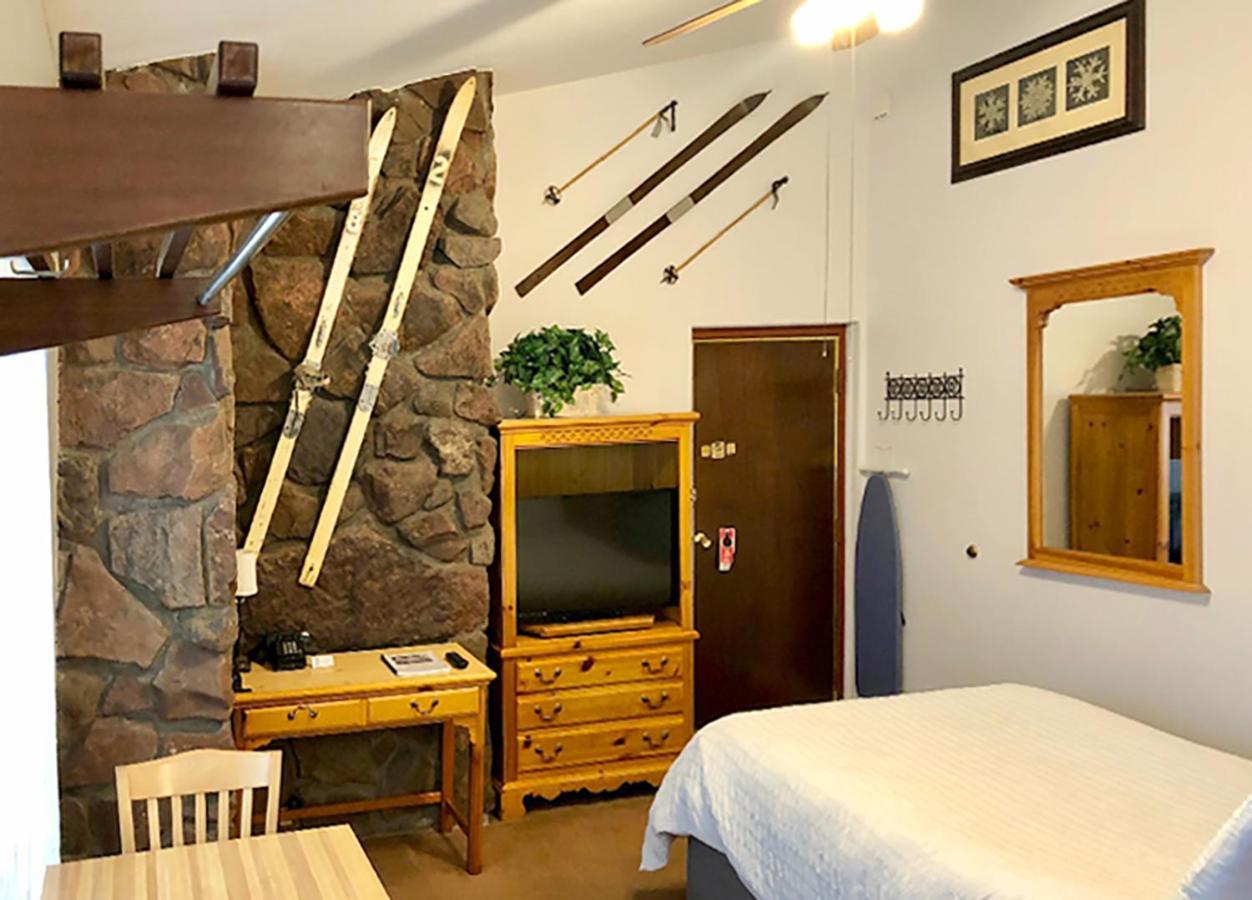 Tyrolean Lodge Aspen Extérieur photo
