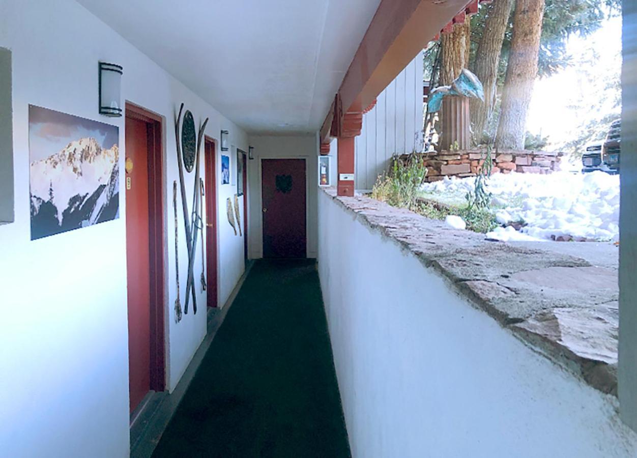 Tyrolean Lodge Aspen Extérieur photo